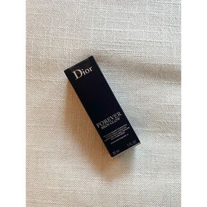 | new | Dior Forever Skin Glow Foundation - Warm Olive